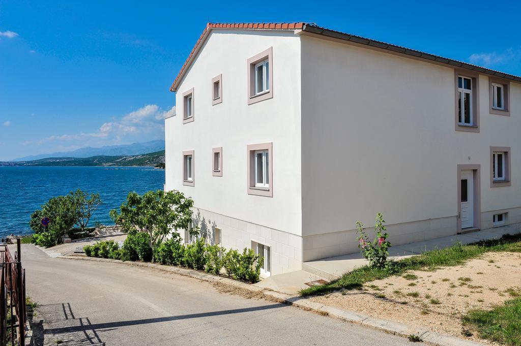 Apartmani Peric Meka Draga Obrovac Exterior foto