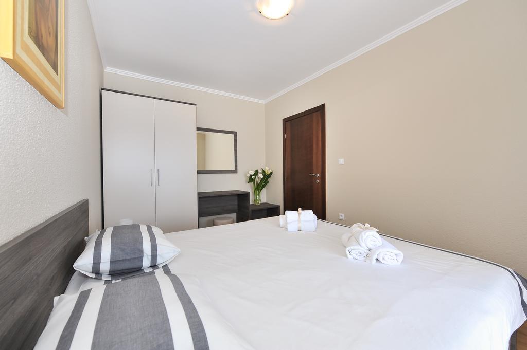 Apartmani Peric Meka Draga Obrovac Exterior foto